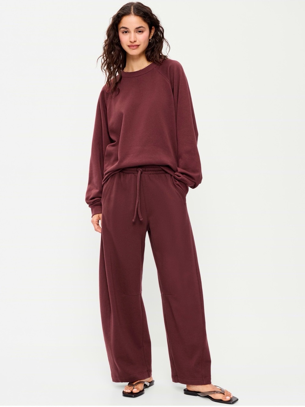 Old Navy Mid-Rise Barrel Sweatpants